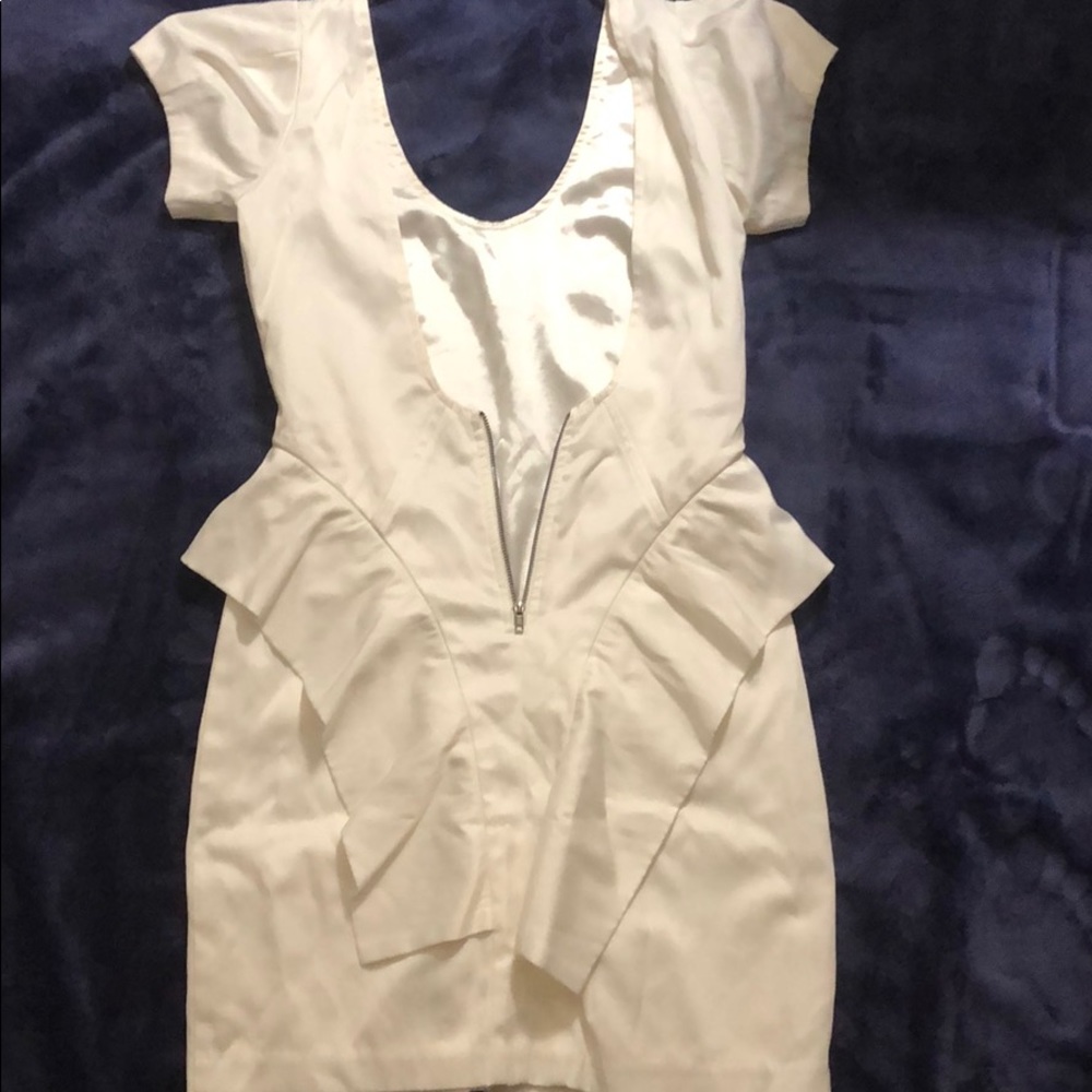 Dress - Picture 2 of 4